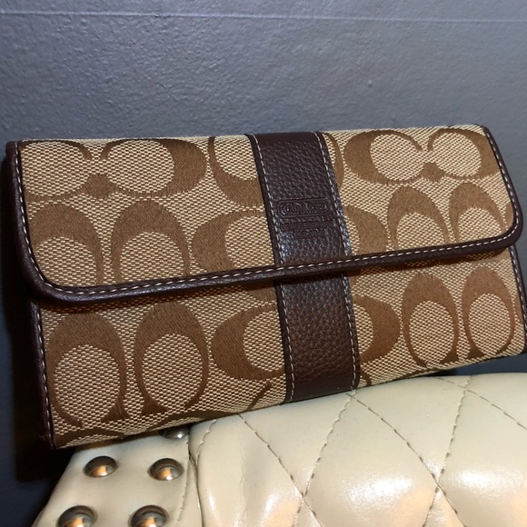 Coach Handbags - Coach Wallet
